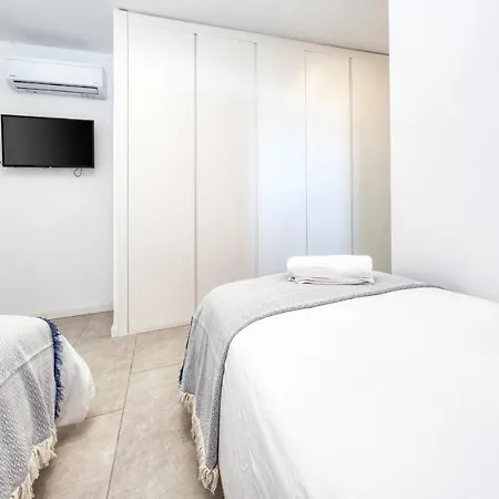 Coral Bay Luxury Duplex Holiday home