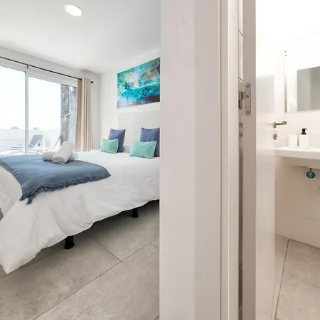 Coral Bay Luxury Duplex Ferienhaus *